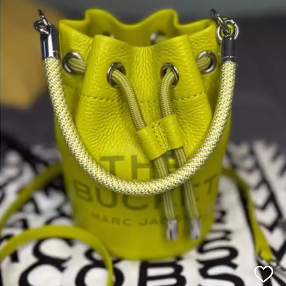 THE BUCKET BY MARC JACOBS